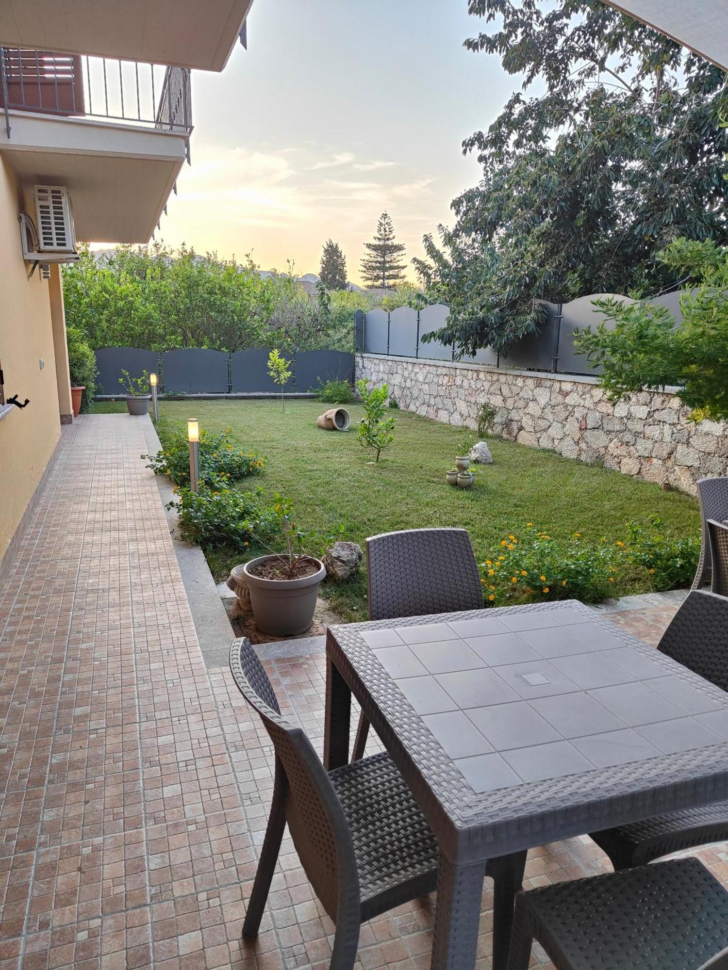 B&B Villa Chiara Bed And Breakfast Таормина Экстерьер фото